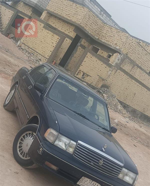 تويوتا كراون 2000 للبيع في العراق - الهارثة